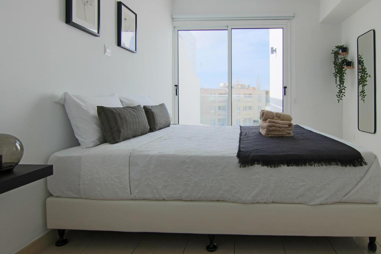 Phaedrus Living Seaside Junior Suite Lighthouse 63 Pafos Dış mekan fotoğraf